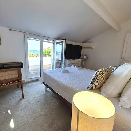 Spacieuse Avec Acces Direct A La Plage- By Conciergerie De Haute Corse Casa vacanze Lucciana (Corsica)